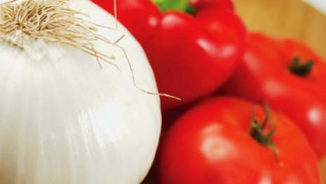 Está certo produtos como tomate e cebola contarem no peso da inflação brasileira?